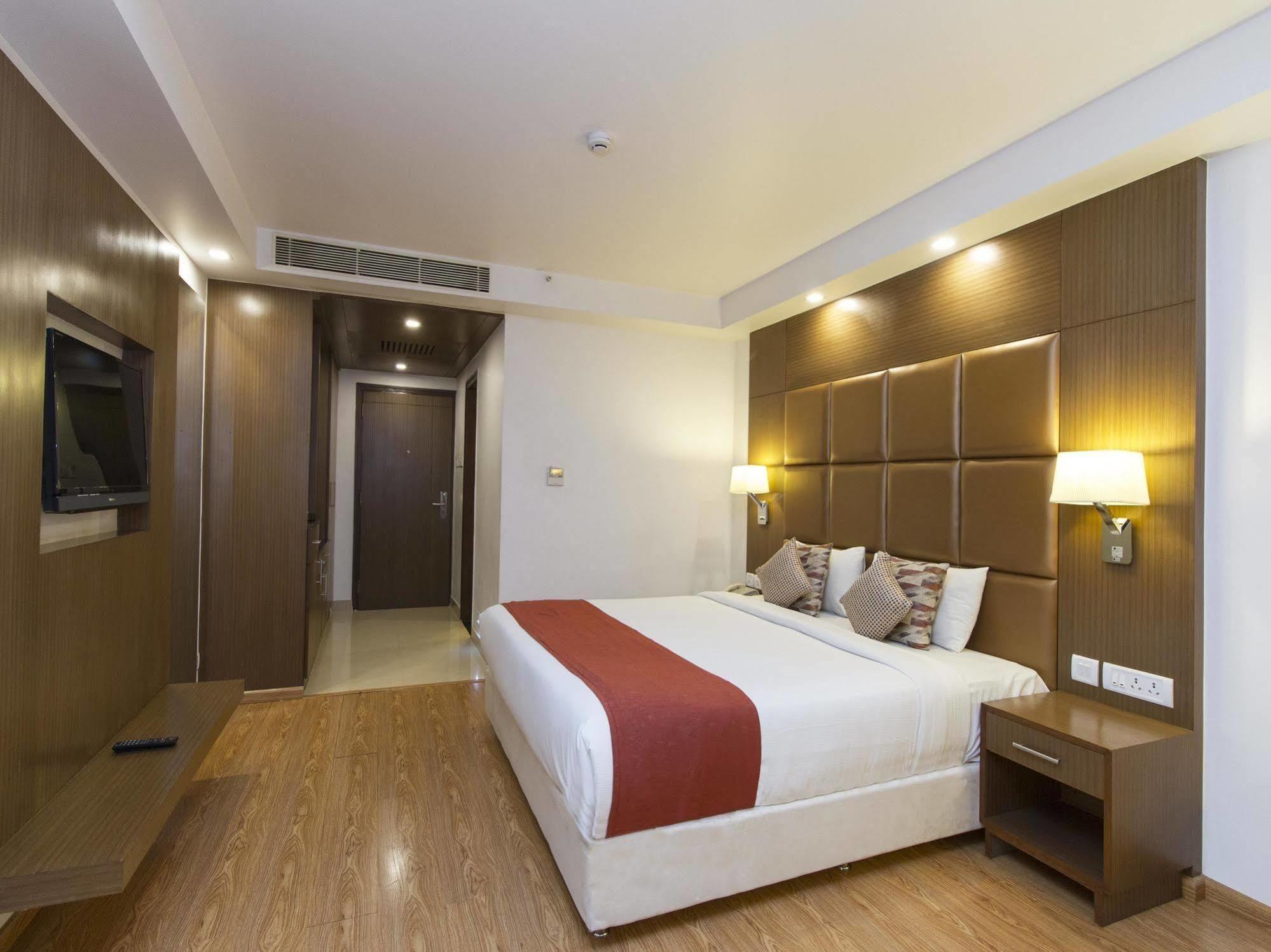 The Atrium Boutique Hotel Mysore Exterior photo