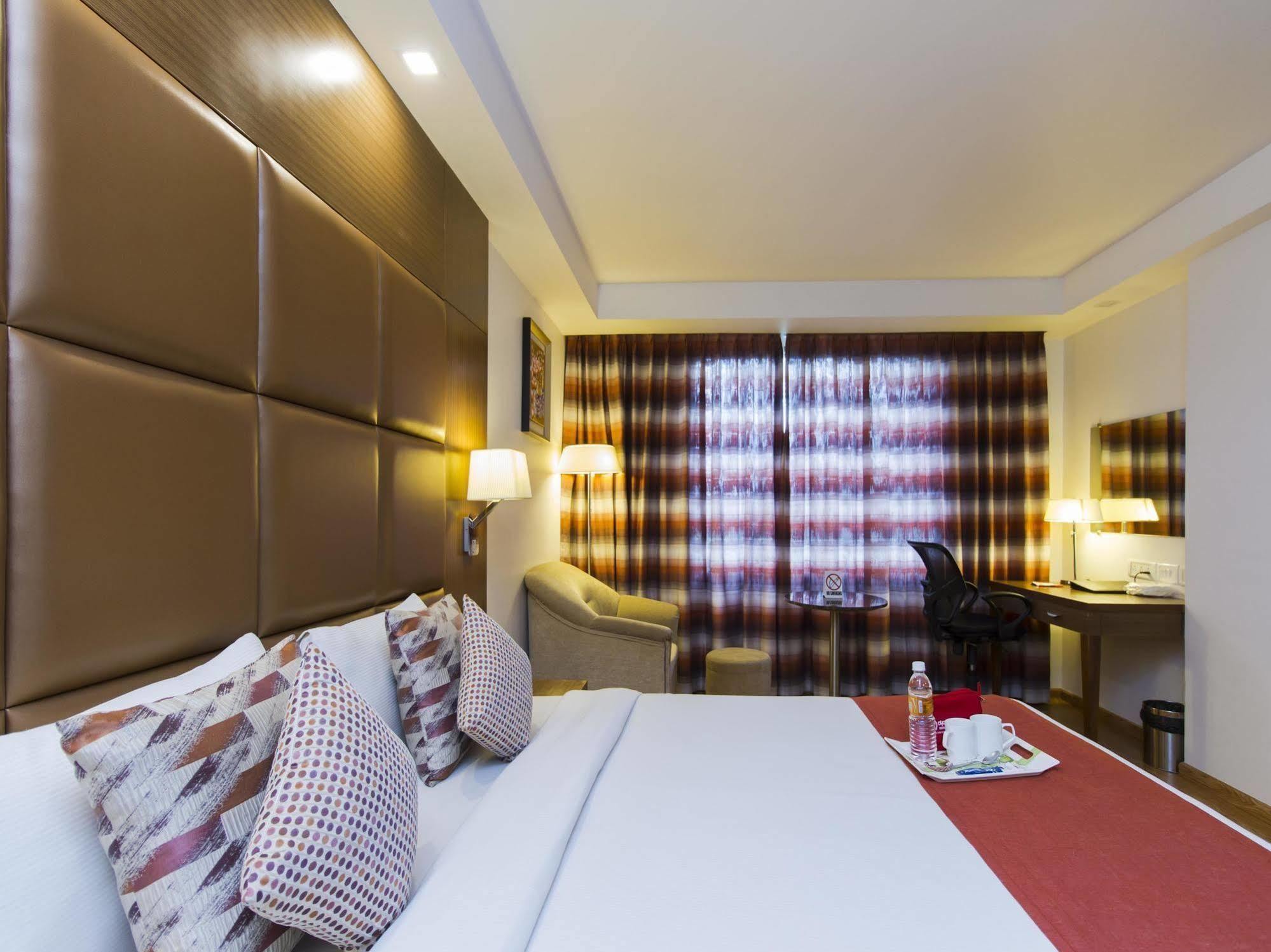 The Atrium Boutique Hotel Mysore Exterior photo